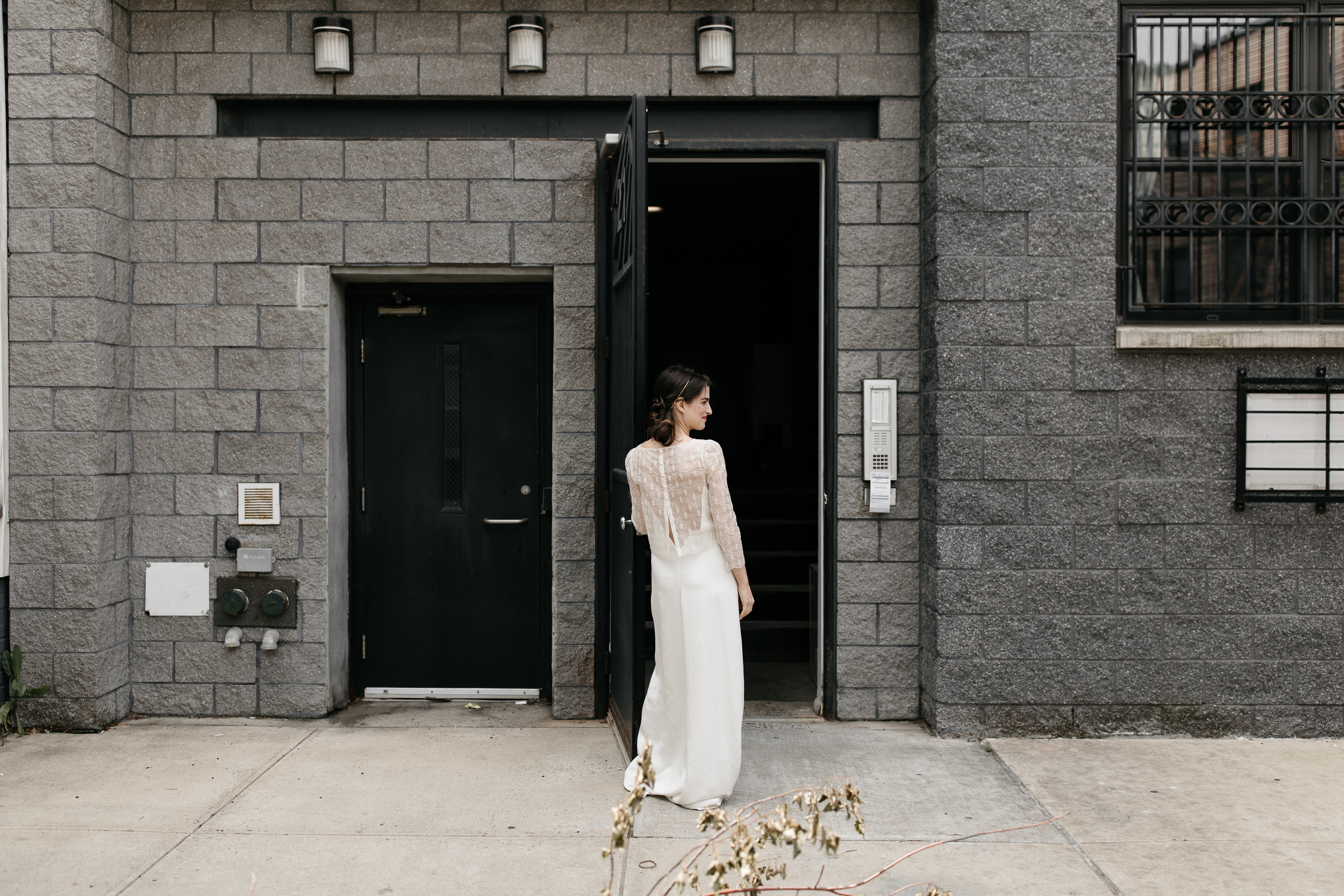 A romantic Industrial Elopement Wedding at The Foundry The Creatives Loft Wedding Planning Jean Laurent Gaudy Wedding Photographer